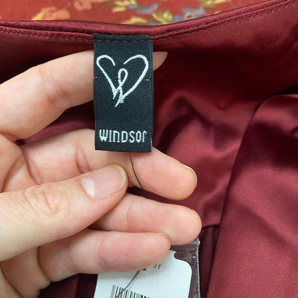windsor BURGUNDY DI4024 button up dress size small NWT - Picture 3 of 4